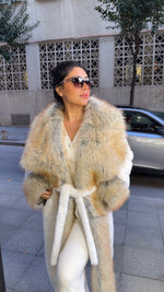 Beyaz Kürklü Kaban